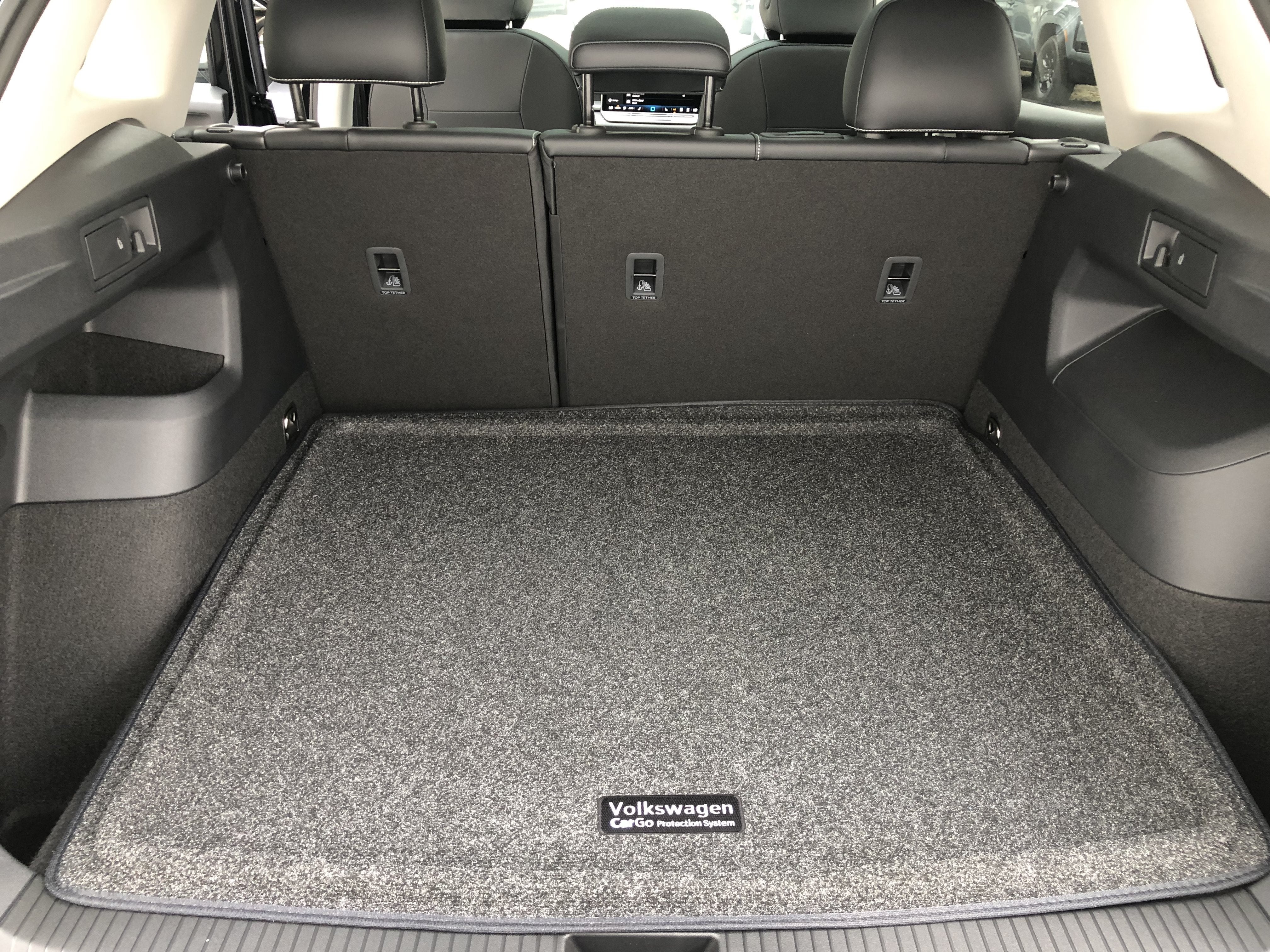 2026 Volkswagen Tiguan SE w/panoramic sunroof