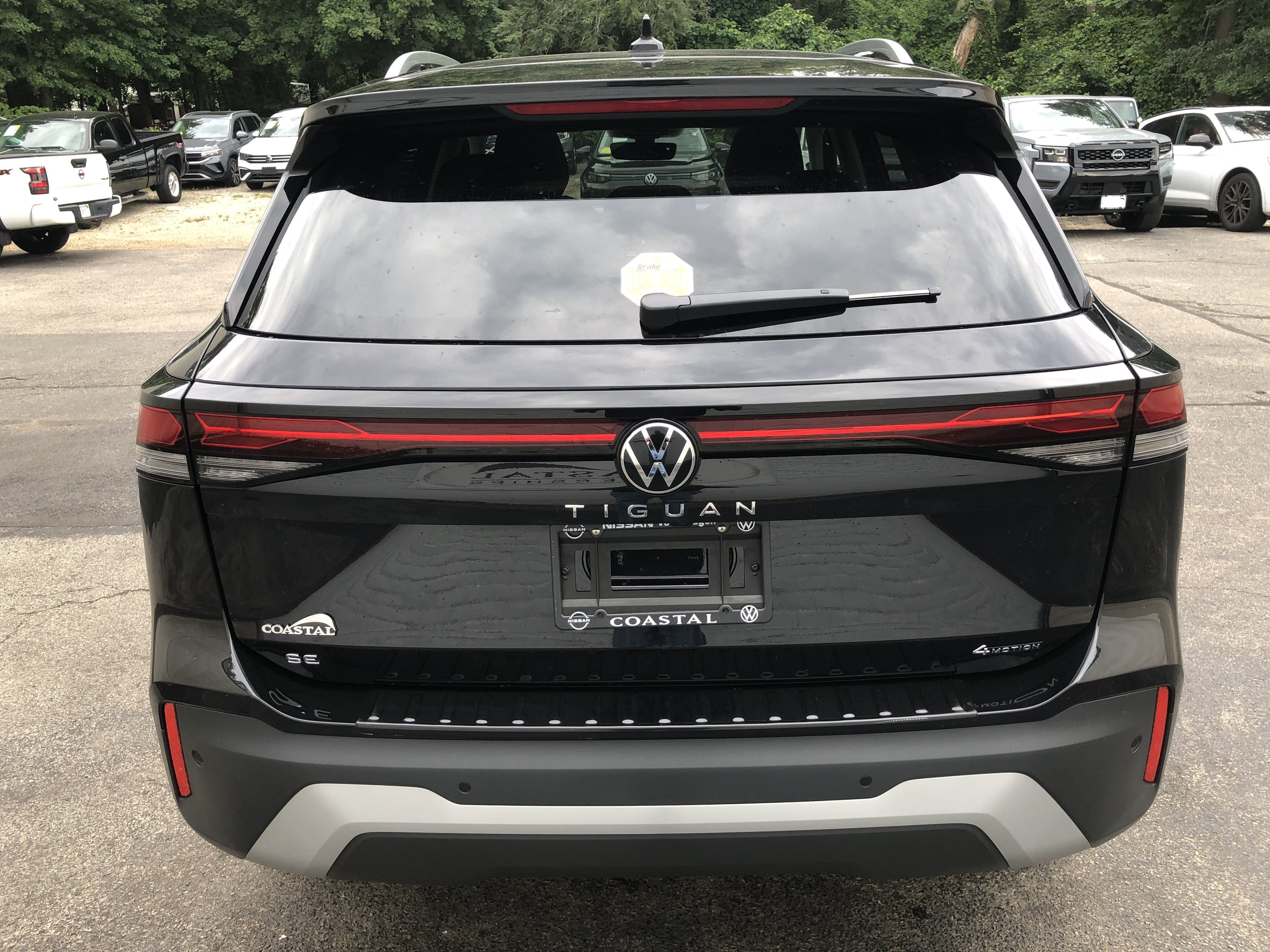 2026 Volkswagen Tiguan SE w/panoramic sunroof