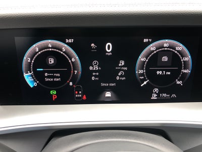 2026 Volkswagen Tiguan SE w/panoramic sunroof