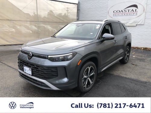 2026 Volkswagen Tiguan SE w/panoramic sunroof