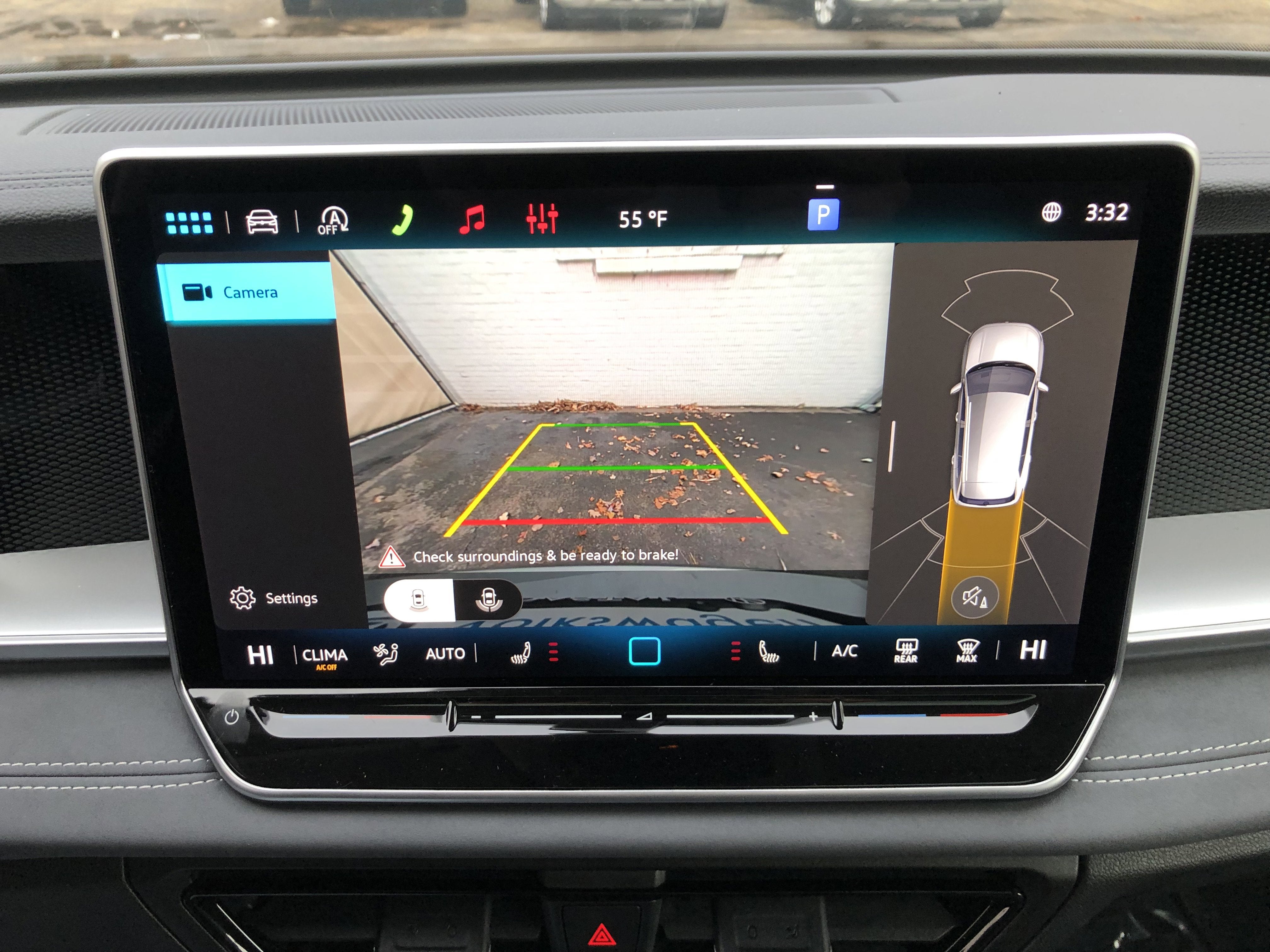 2026 Volkswagen Tiguan SE w/panoramic sunroof