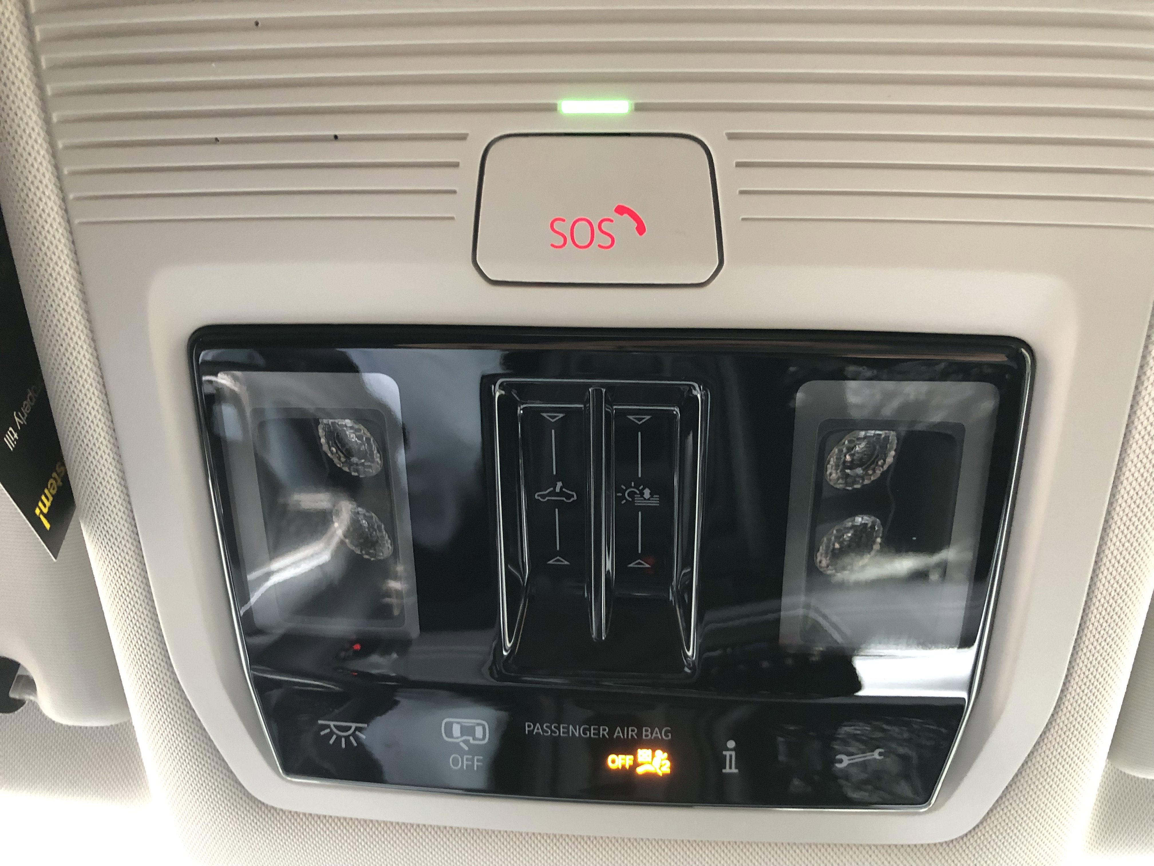 2026 Volkswagen Tiguan SE w/panoramic sunroof