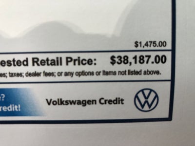 2026 Volkswagen Tiguan SE w/panoramic sunroof