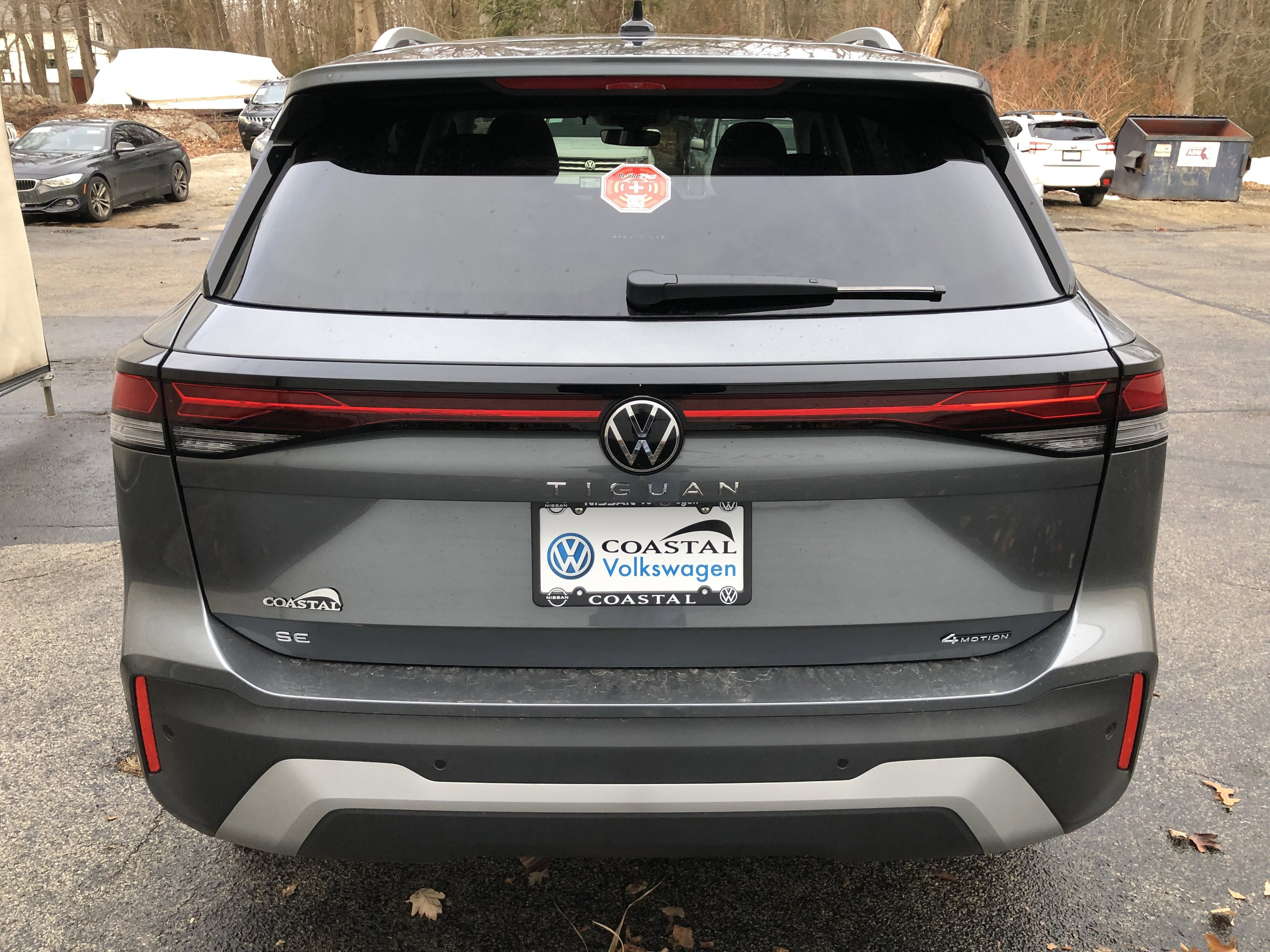 2026 Volkswagen Tiguan SE w/panoramic sunroof