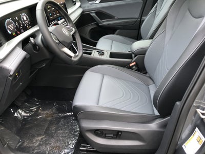 2026 Volkswagen Tiguan SE w/panoramic sunroof