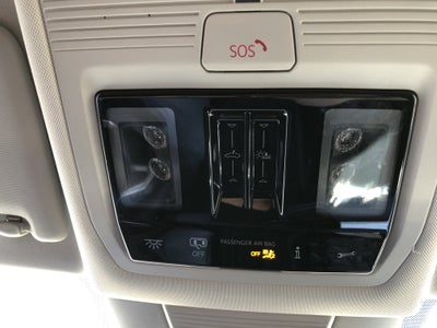 2026 Volkswagen Tiguan SE w/panoramic sunroof