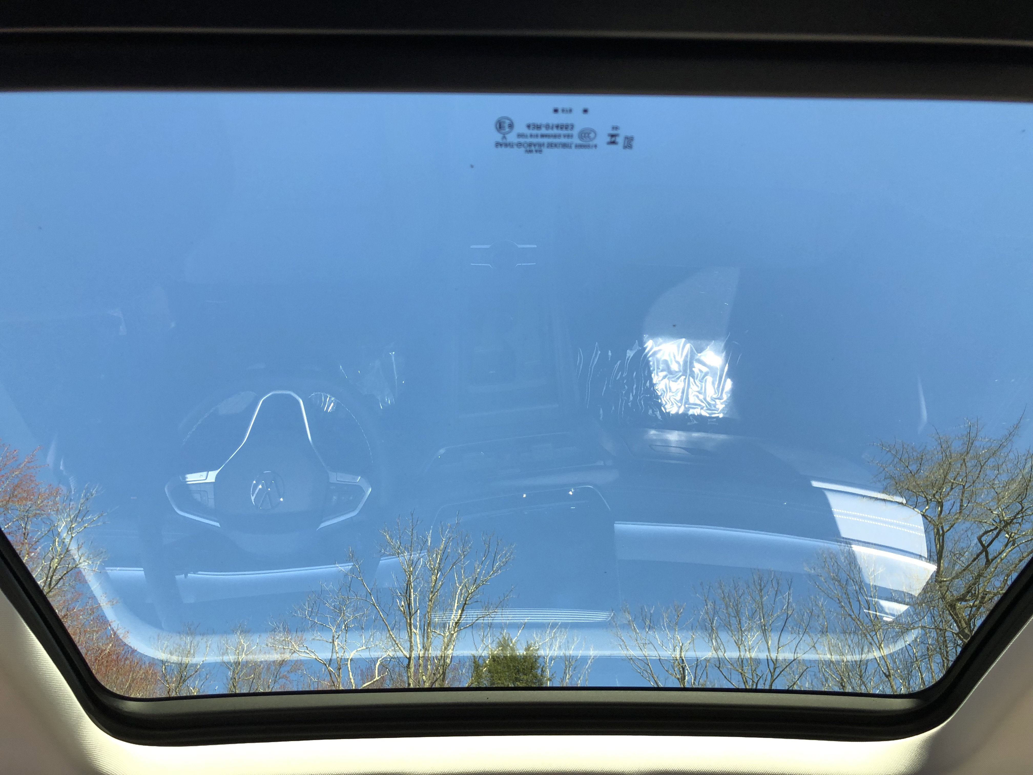 2026 Volkswagen Tiguan SE w/panoramic sunroof