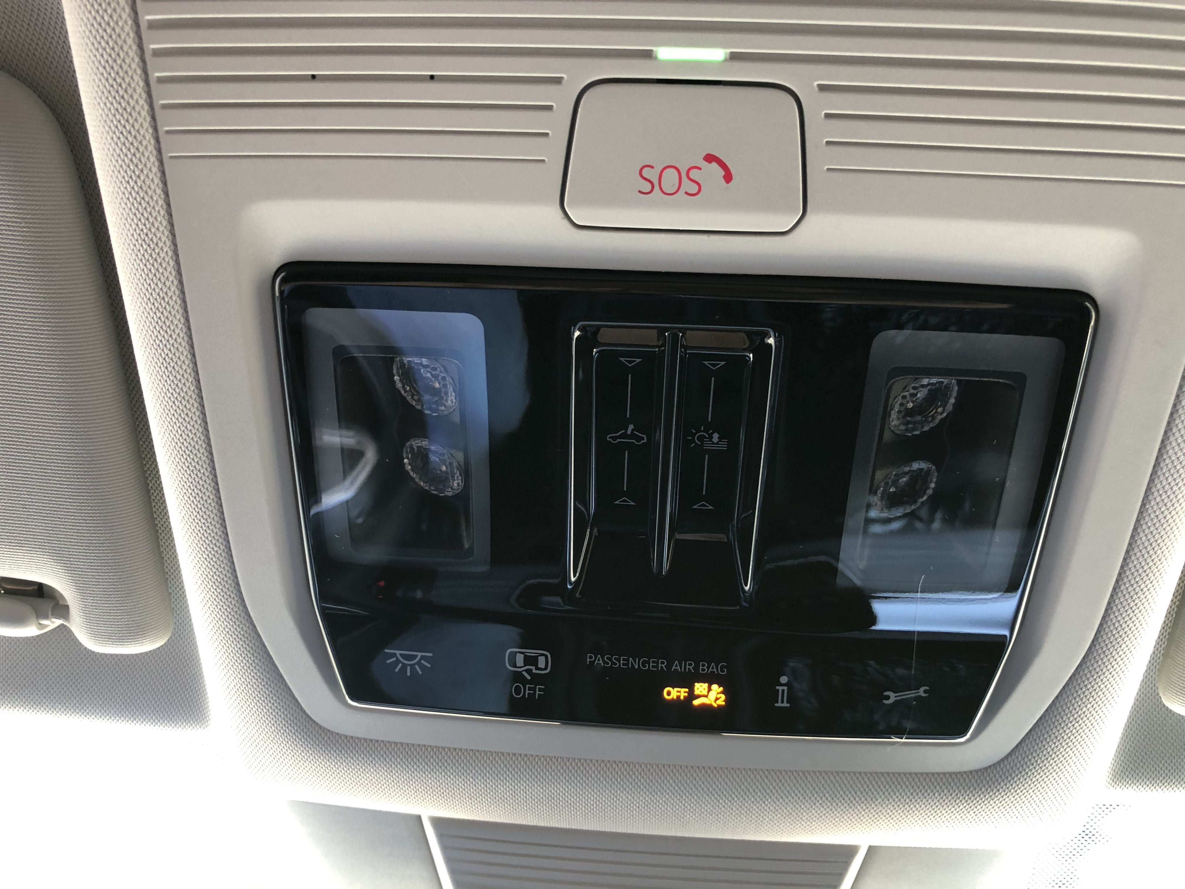 2026 Volkswagen Tiguan SE w/panoramic sunroof