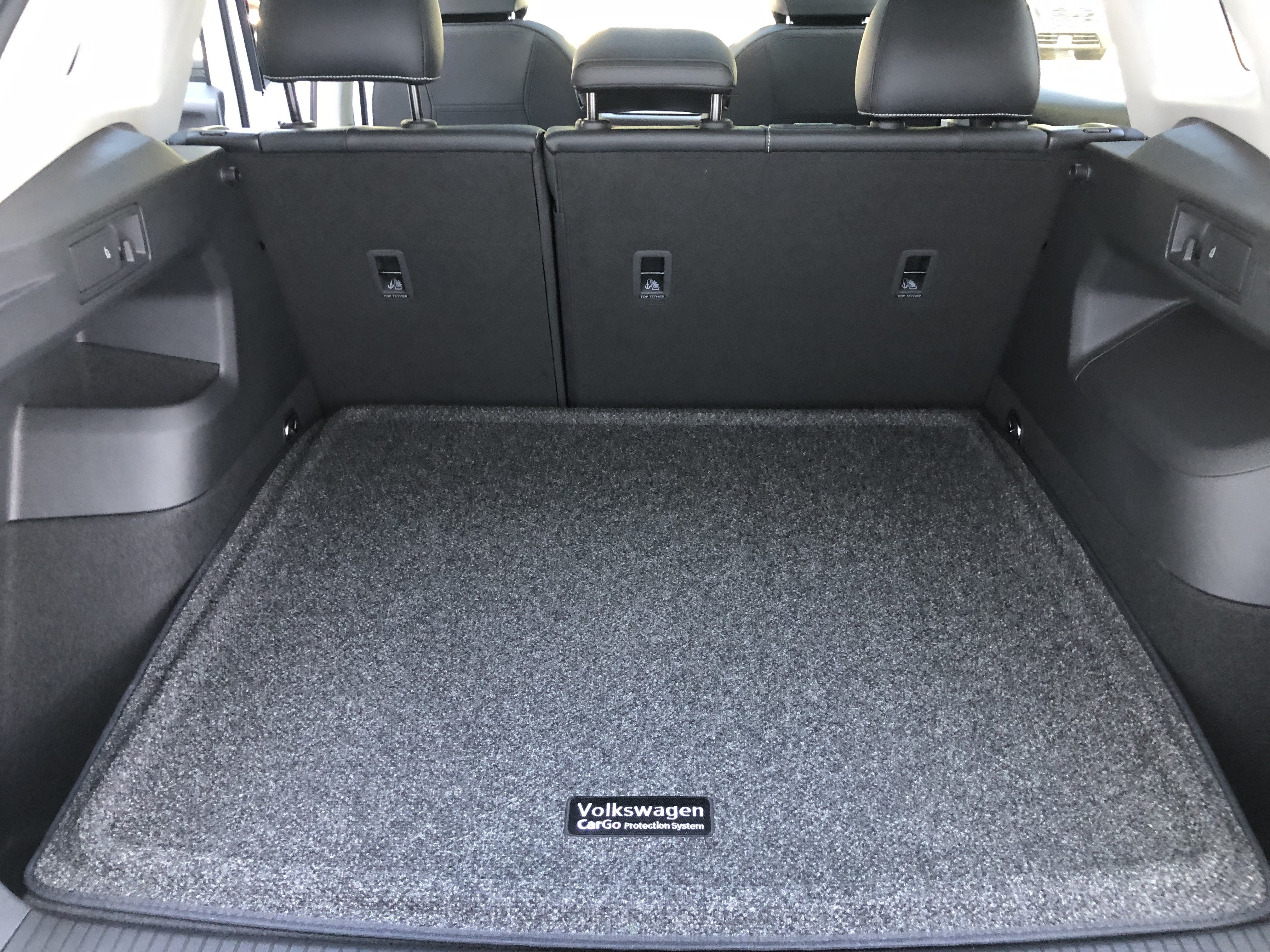 2026 Volkswagen Tiguan SE w/panoramic sunroof