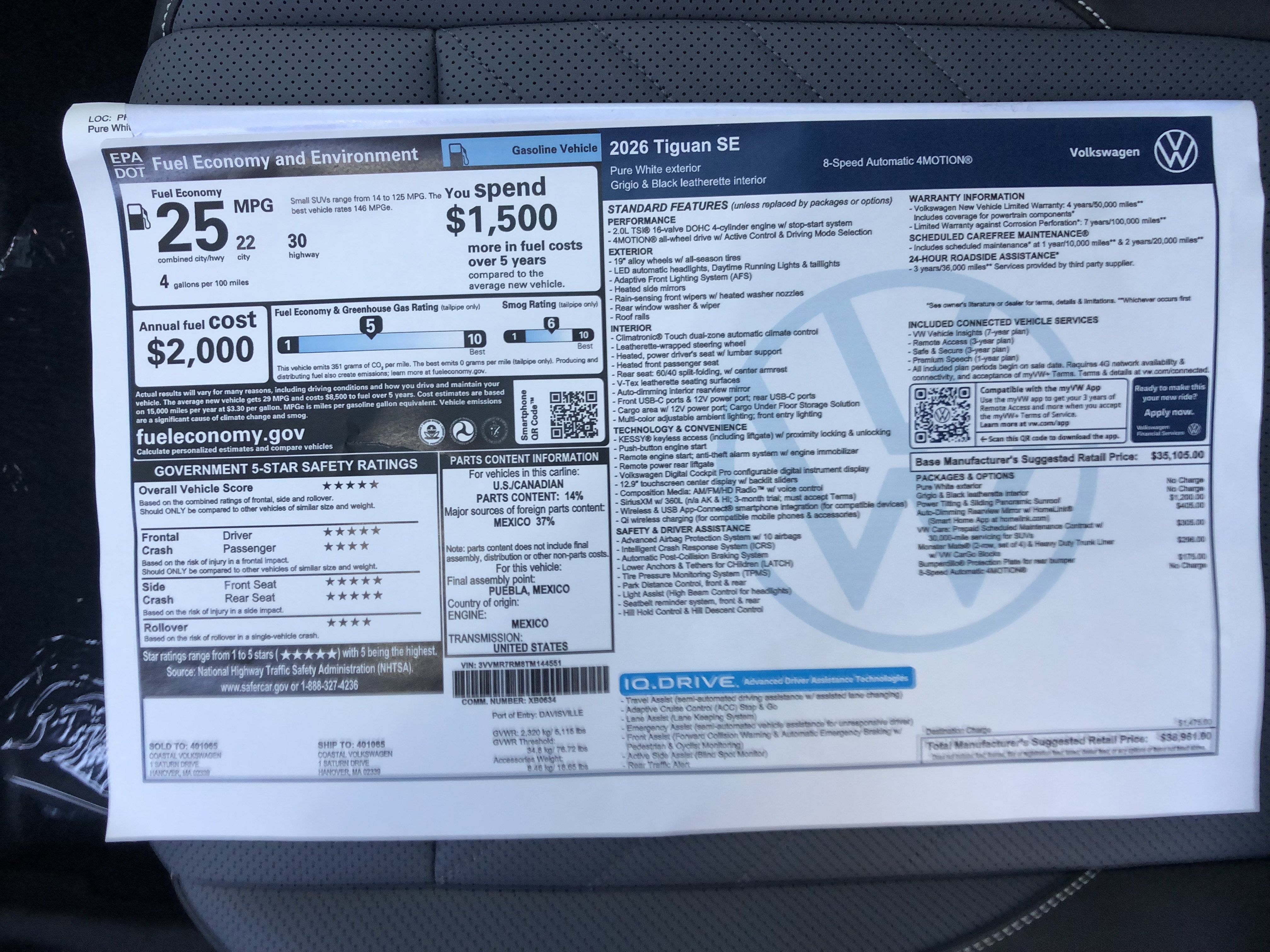 2026 Volkswagen Tiguan SE w/panoramic sunroof
