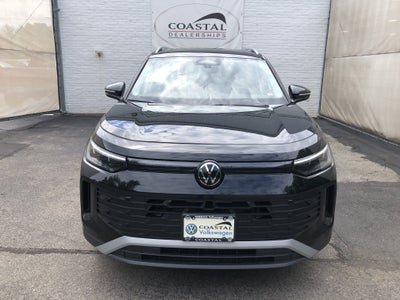 2026 Volkswagen Tiguan SE w/panoramic sunroof