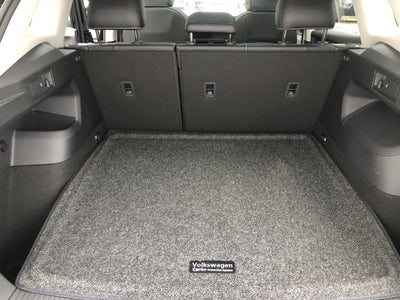 2026 Volkswagen Tiguan SE w/panoramic sunroof