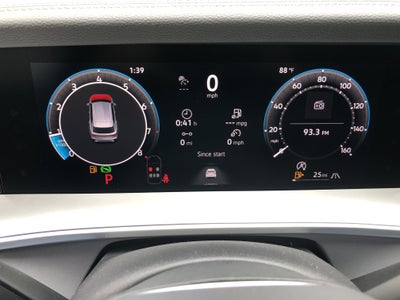 2026 Volkswagen Tiguan SE w/panoramic sunroof