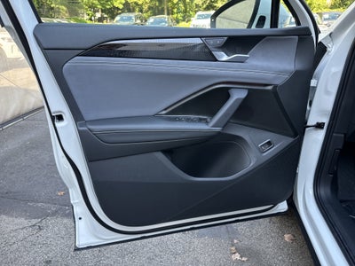 2026 Volkswagen Tiguan SE w/panoramic sunroof