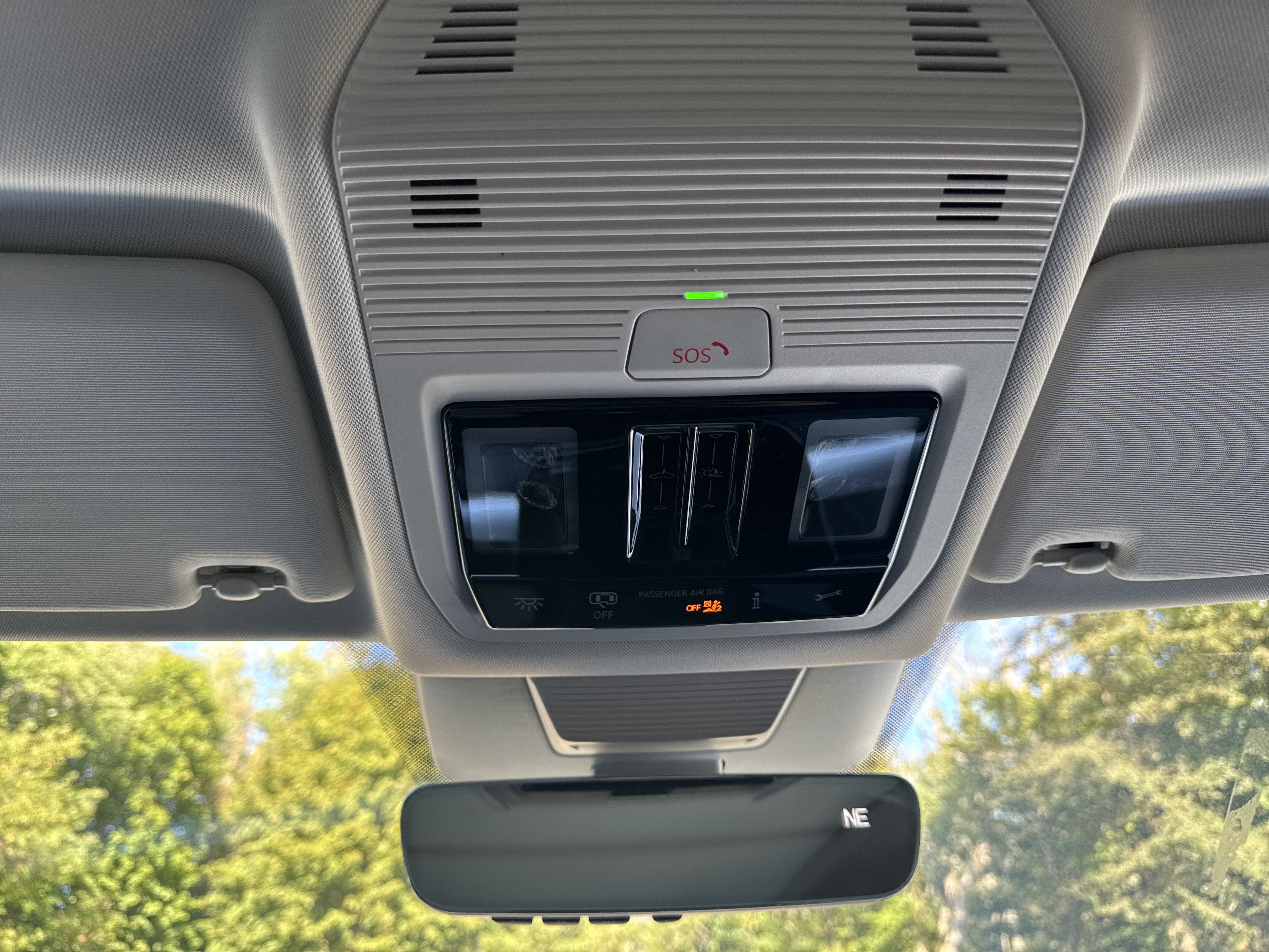 2026 Volkswagen Tiguan SE w/panoramic sunroof