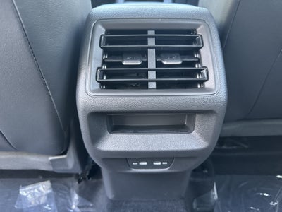 2026 Volkswagen Tiguan SE w/panoramic sunroof