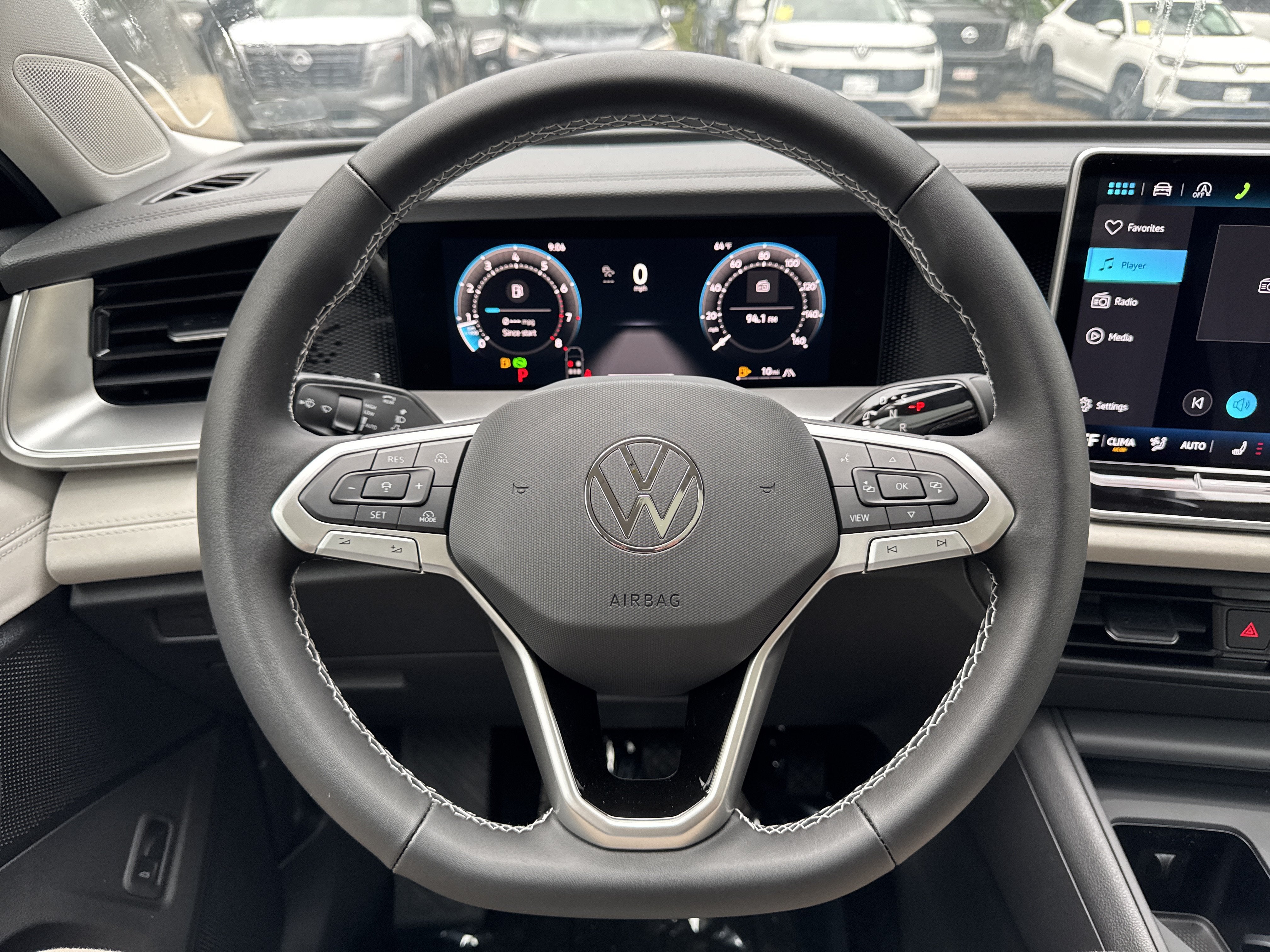 2026 Volkswagen Tiguan SE w/panoramic sunroof