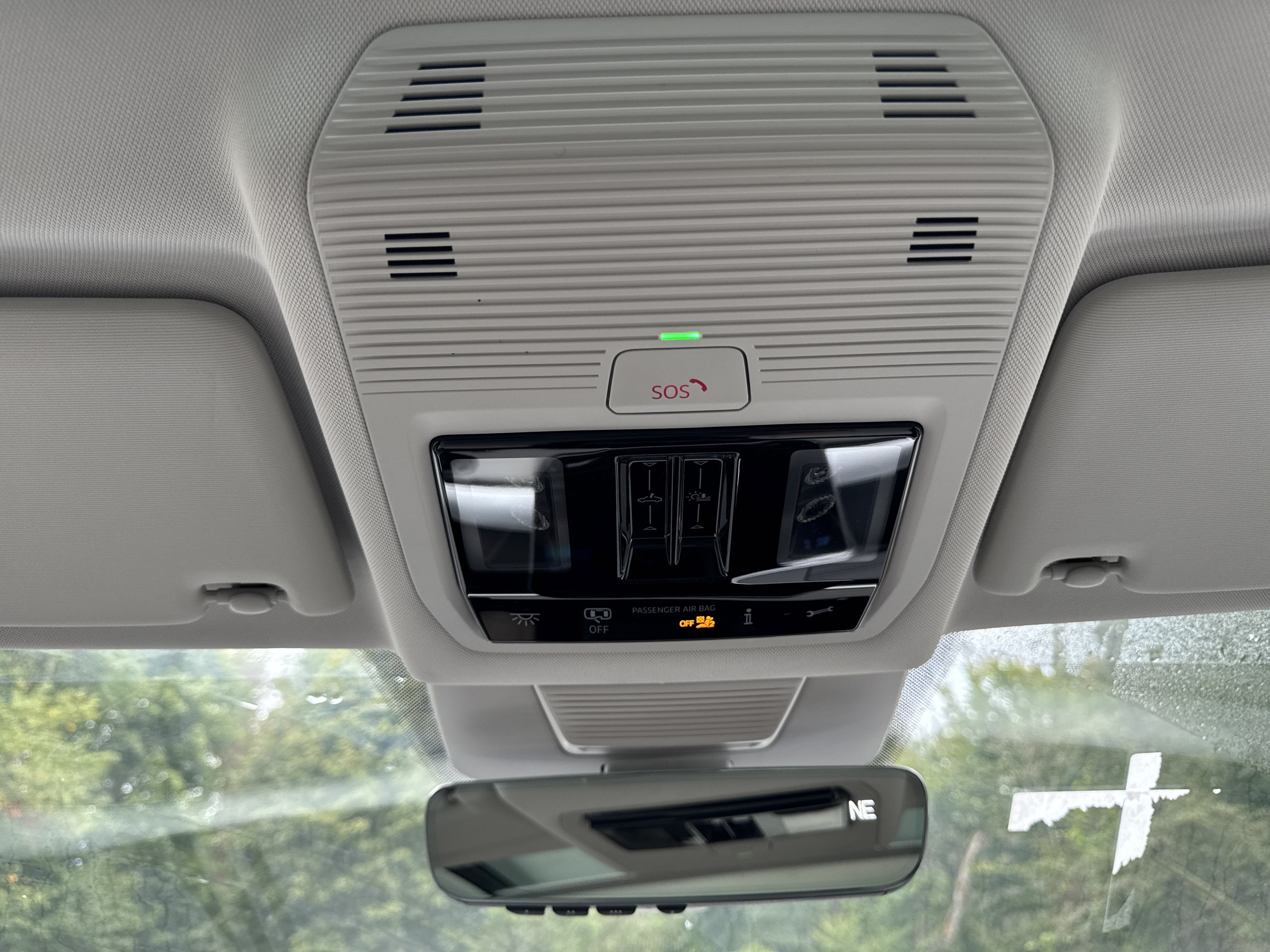 2026 Volkswagen Tiguan SE w/panoramic sunroof