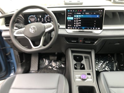 2026 Volkswagen Tiguan SE w/panoramic sunroof