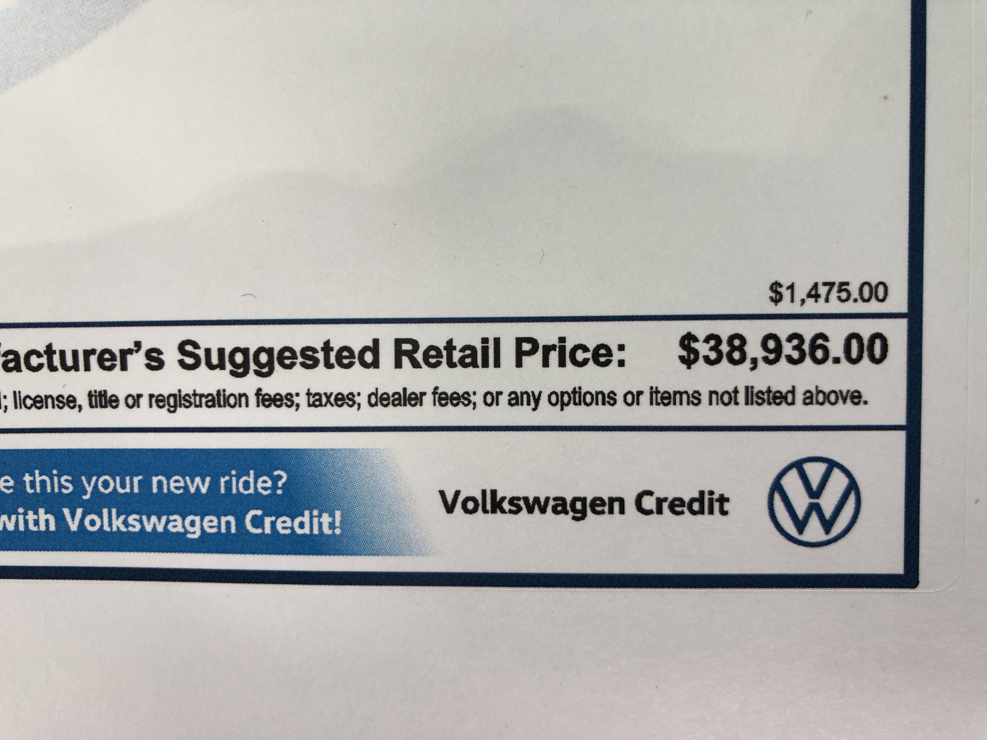 2026 Volkswagen Tiguan SE w/panoramic sunroof