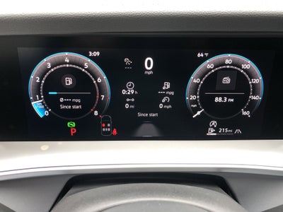 2026 Volkswagen Tiguan SE w/panoramic sunroof