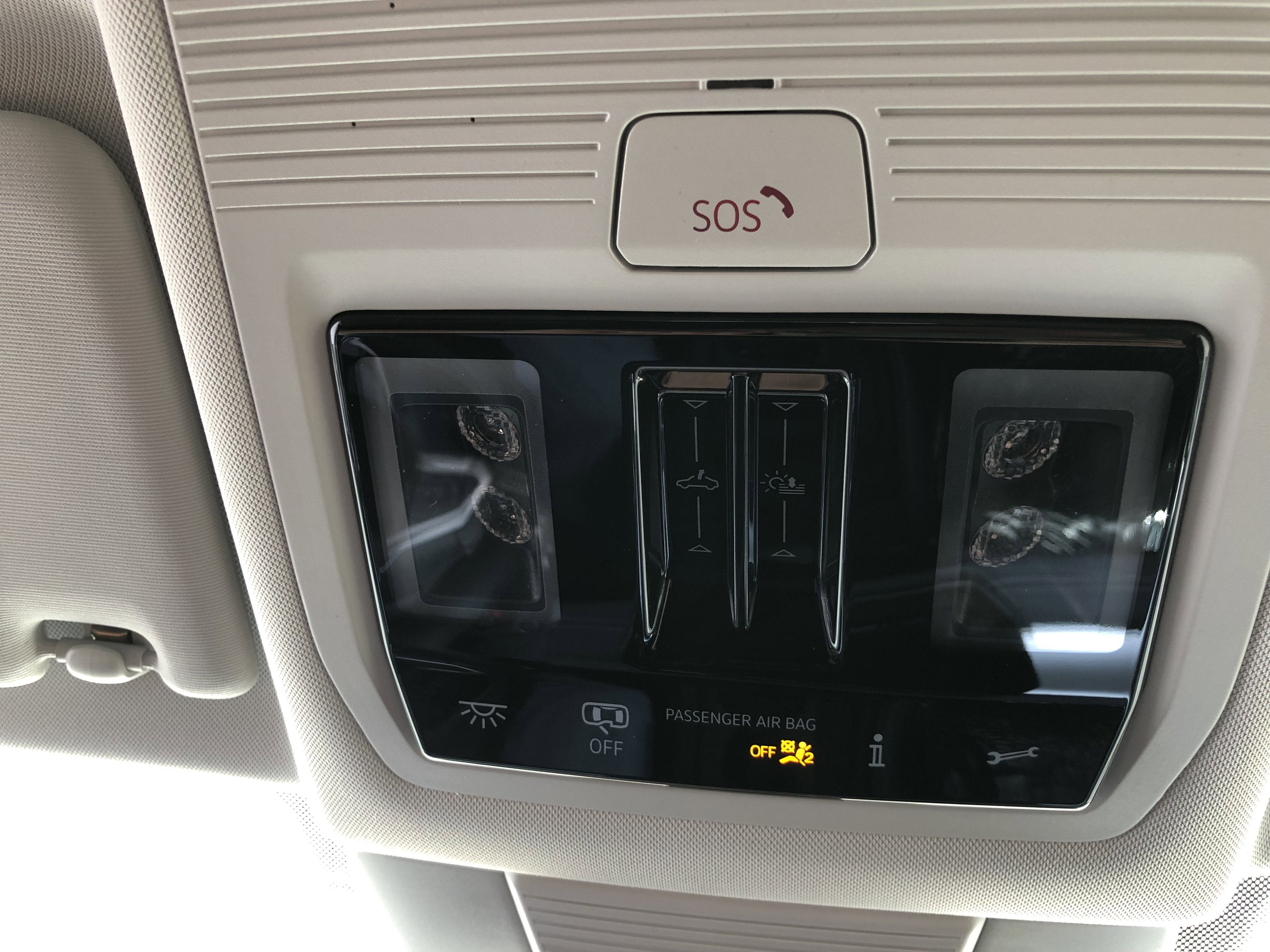 2026 Volkswagen Tiguan SE w/panoramic sunroof