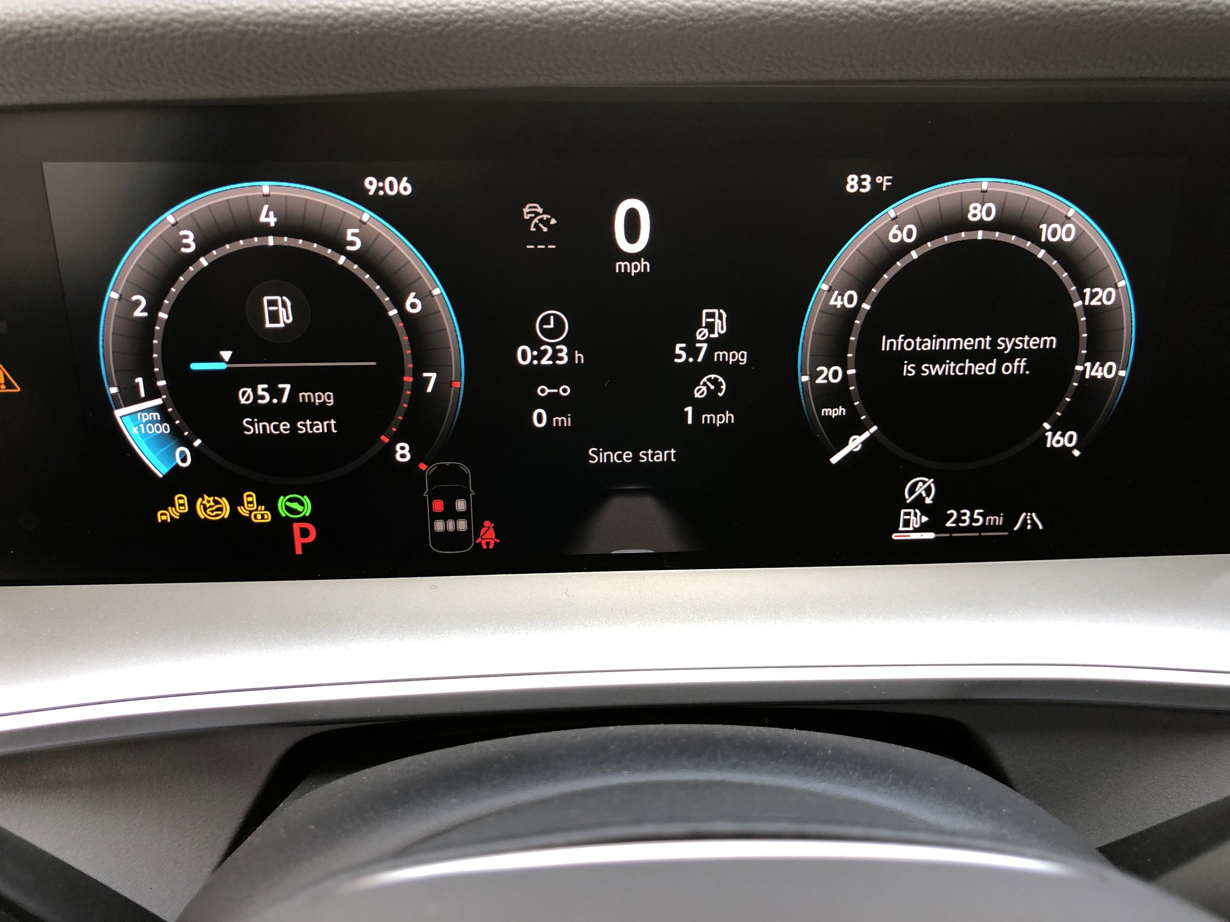 2026 Volkswagen Tiguan SE w/panoramic sunroof