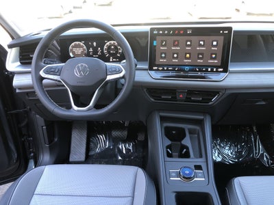 2026 Volkswagen Tiguan SE w/panoramic sunroof