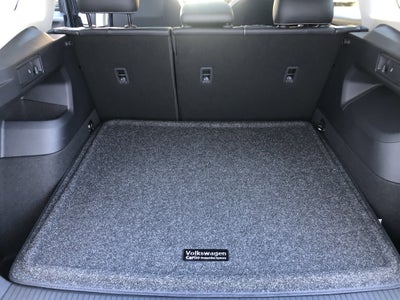 2026 Volkswagen Tiguan SE w/panoramic sunroof