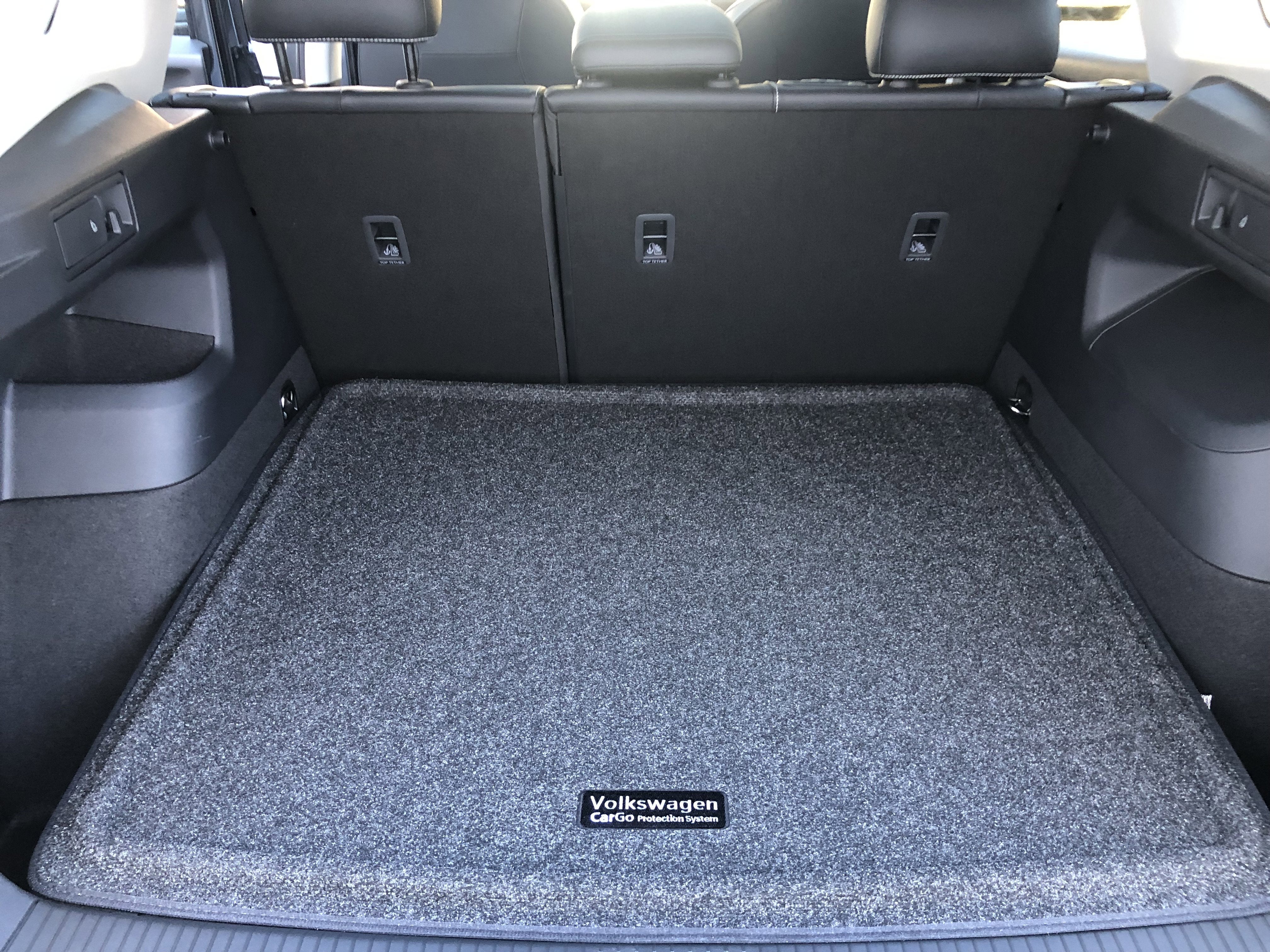 2026 Volkswagen Tiguan SE w/panoramic sunroof