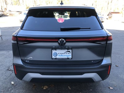 2026 Volkswagen Tiguan SE w/panoramic sunroof