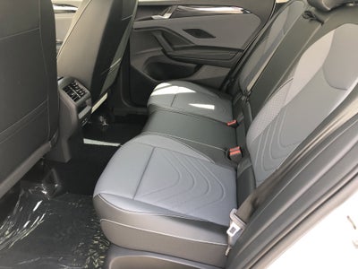 2026 Volkswagen Tiguan SE w/panoramic sunroof