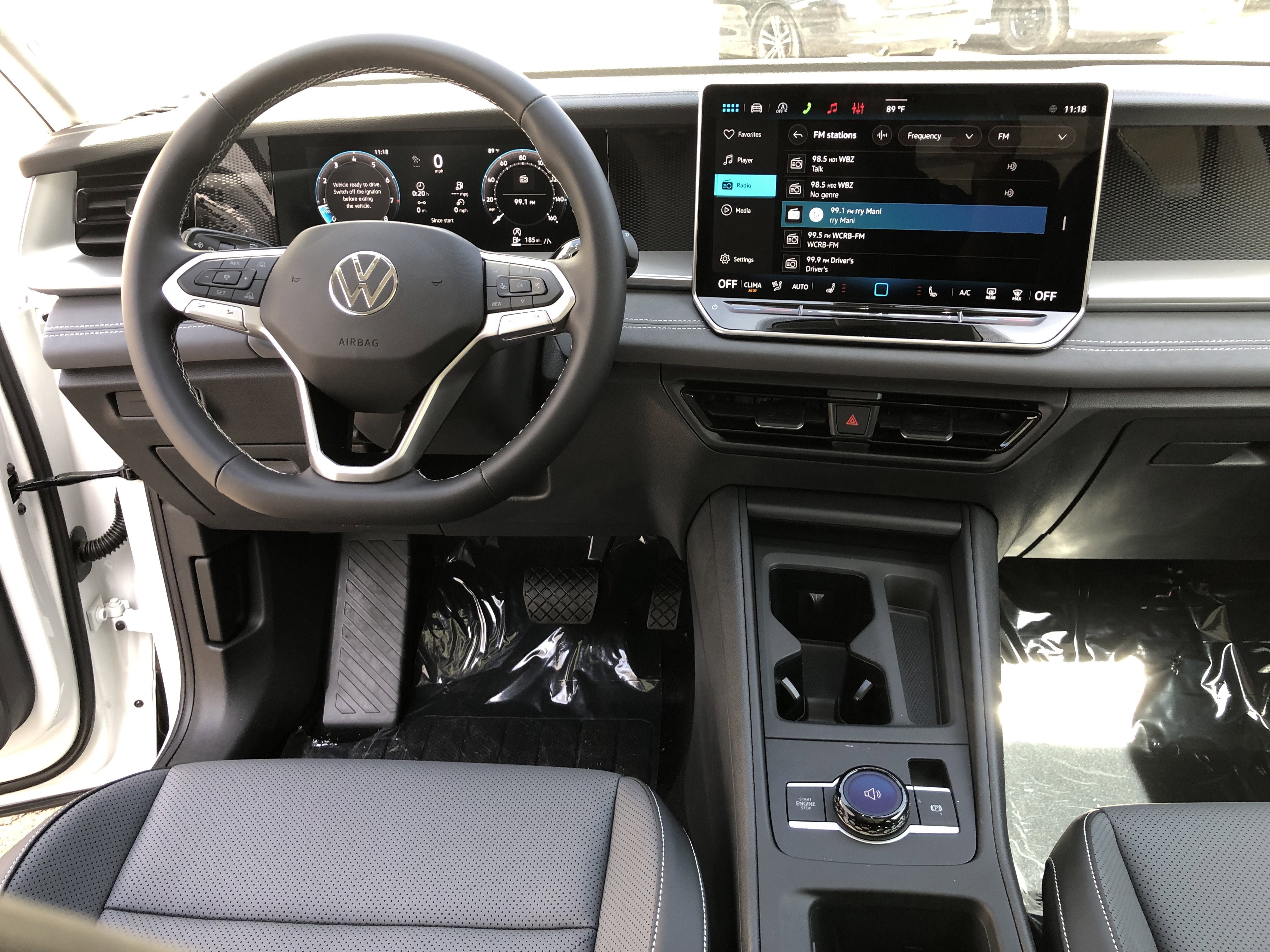2026 Volkswagen Tiguan SE w/panoramic sunroof