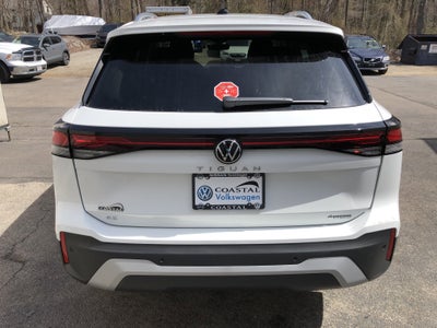 2026 Volkswagen Tiguan SE w/panoramic sunroof