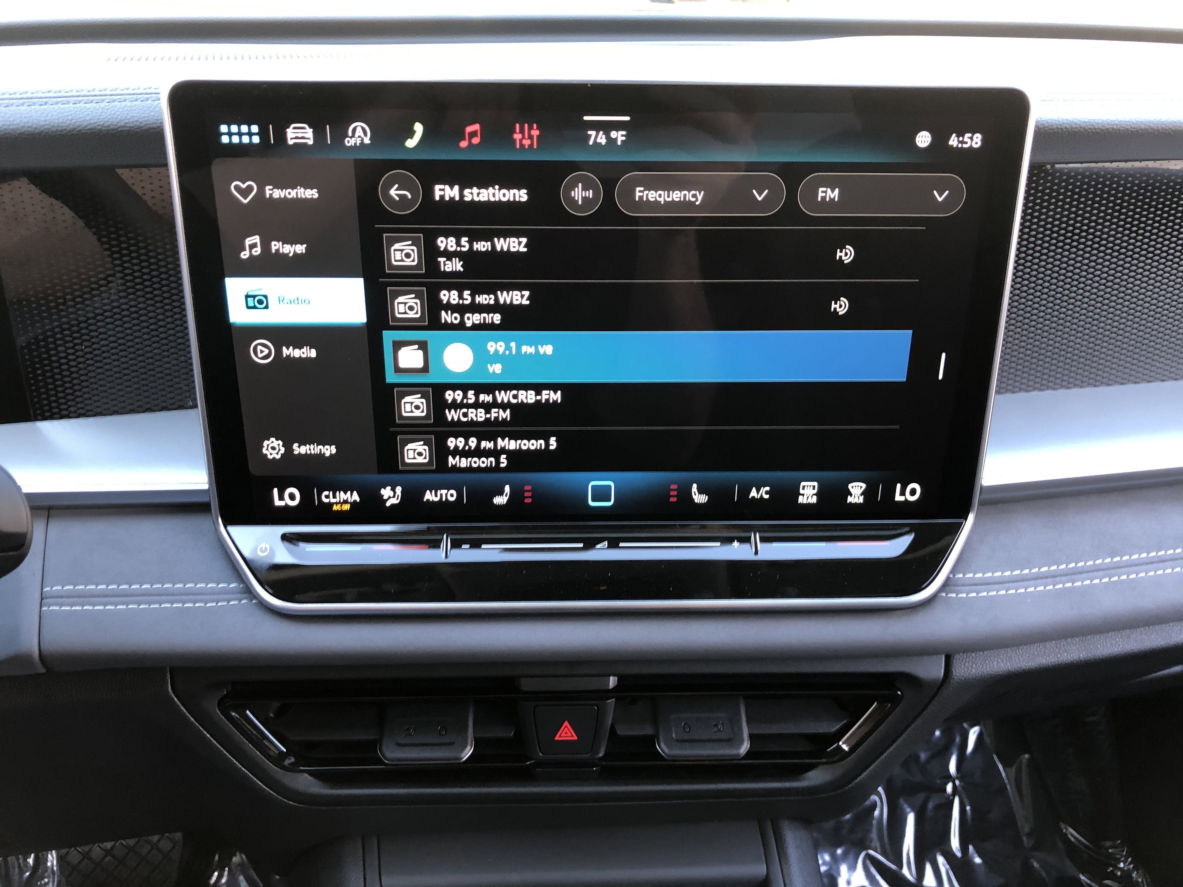 2026 Volkswagen Tiguan SE w/panoramic sunroof