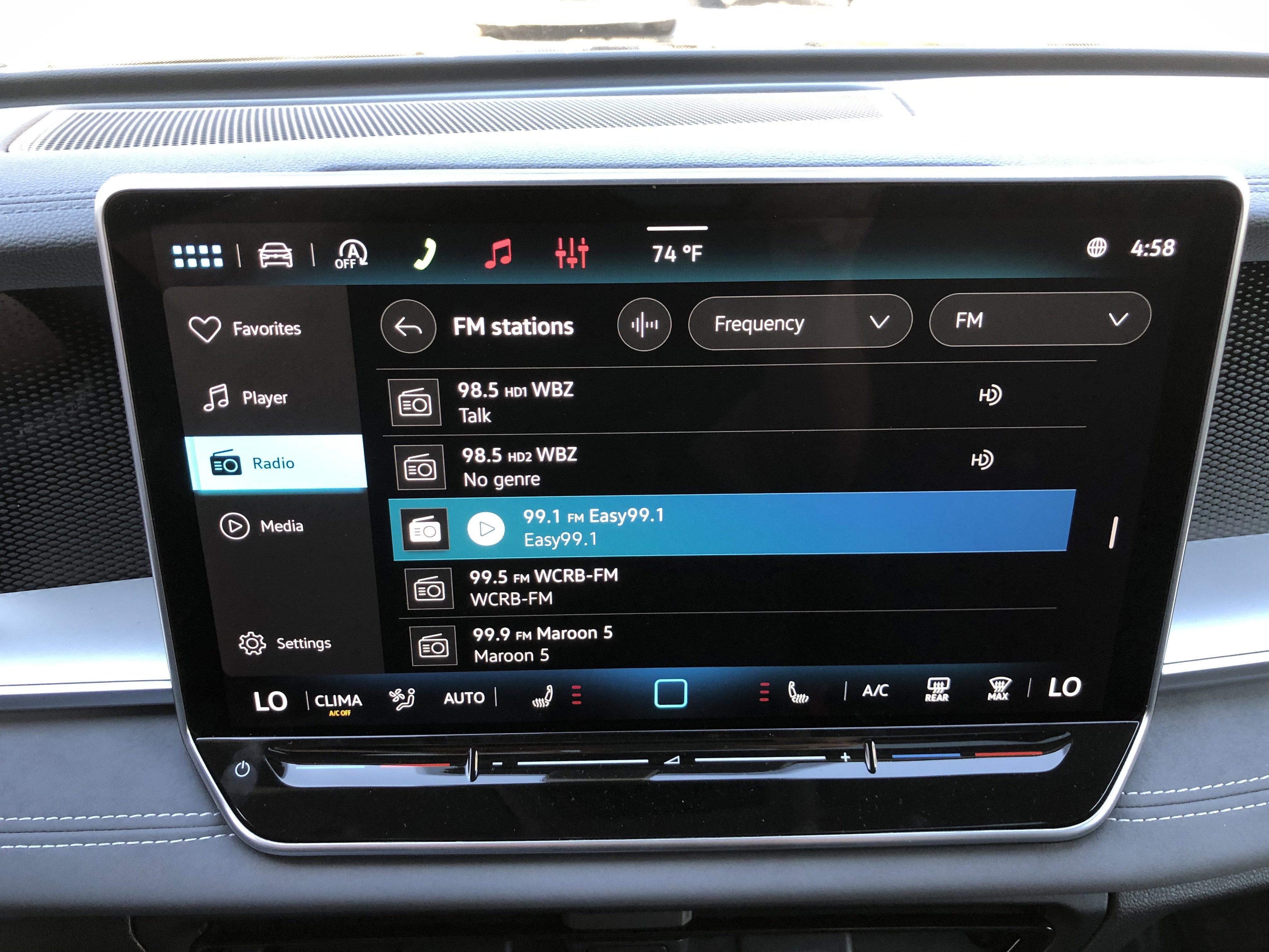 2026 Volkswagen Tiguan SE w/panoramic sunroof