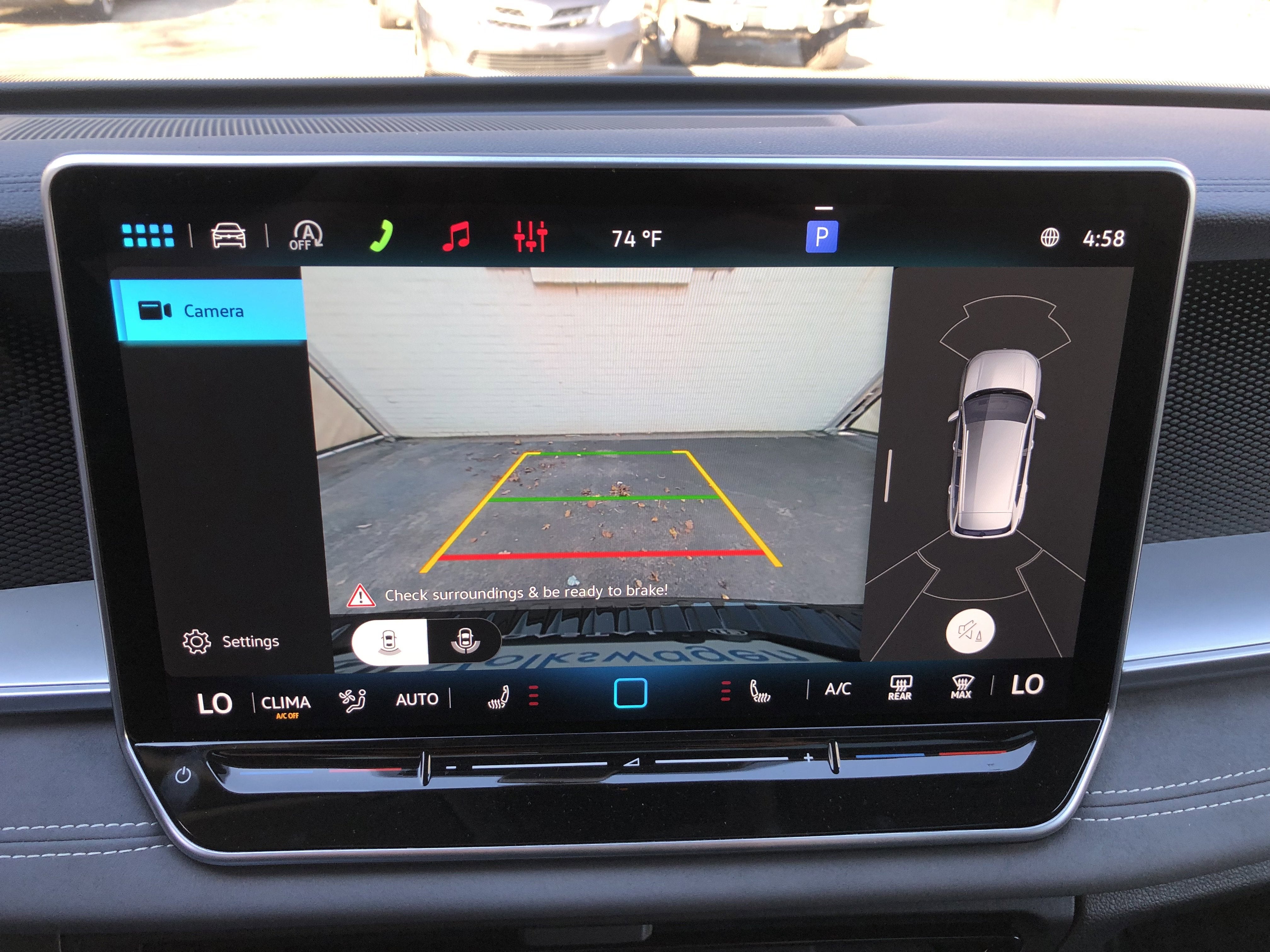 2026 Volkswagen Tiguan SE w/panoramic sunroof