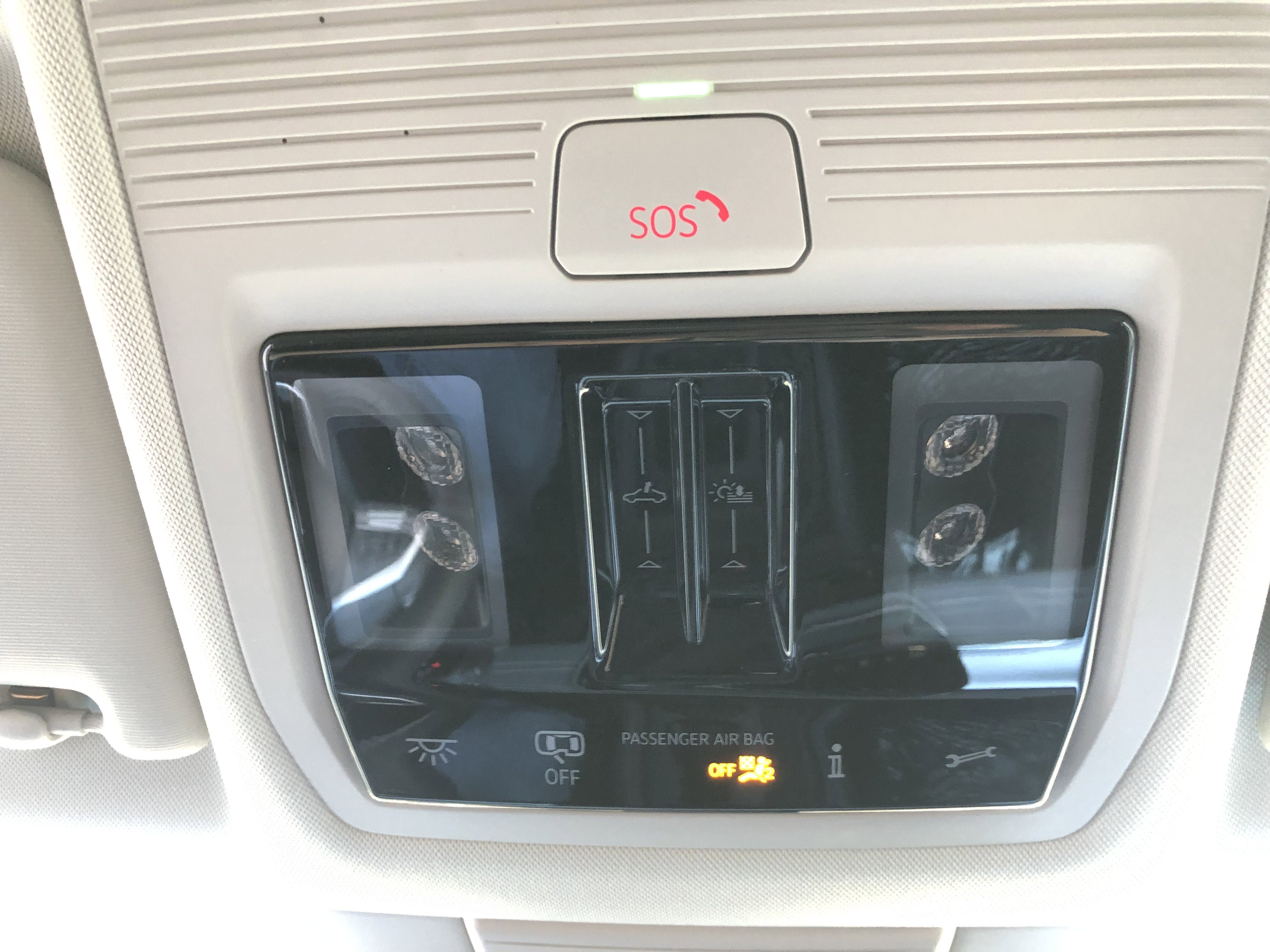 2026 Volkswagen Tiguan SE w/panoramic sunroof