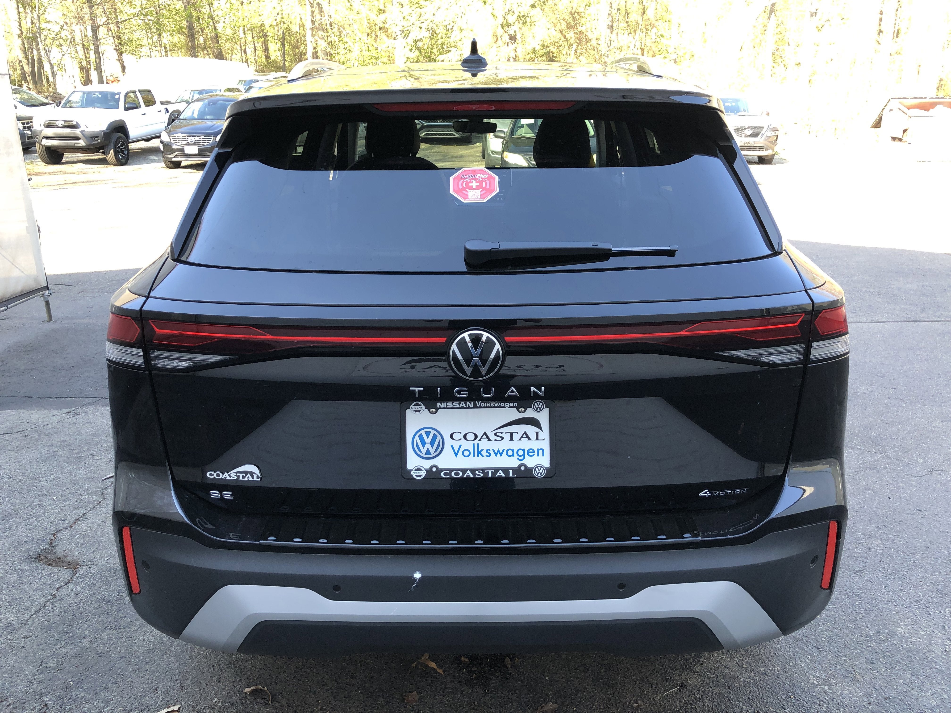 2026 Volkswagen Tiguan SE w/panoramic sunroof
