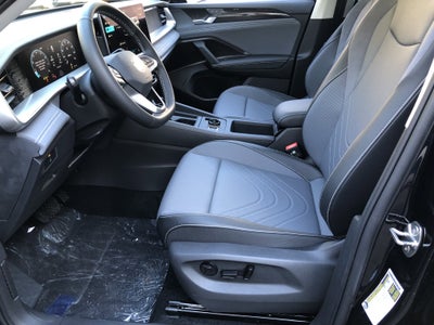 2026 Volkswagen Tiguan SE w/panoramic sunroof