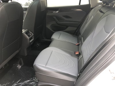 2026 Volkswagen Tiguan SE w/panoramic sunroof