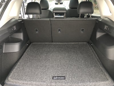 2026 Volkswagen Tiguan SE w/panoramic sunroof