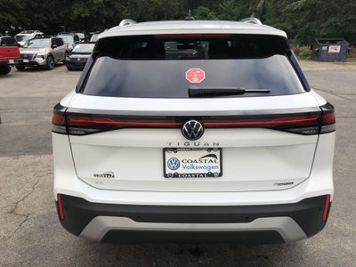 2026 Volkswagen Tiguan SE w/panoramic sunroof