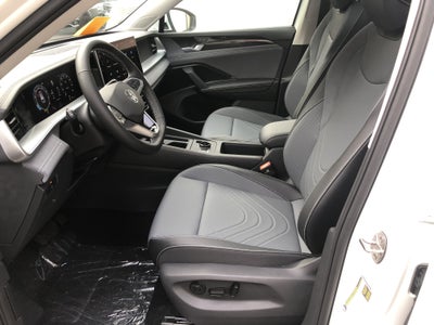 2026 Volkswagen Tiguan SE w/panoramic sunroof