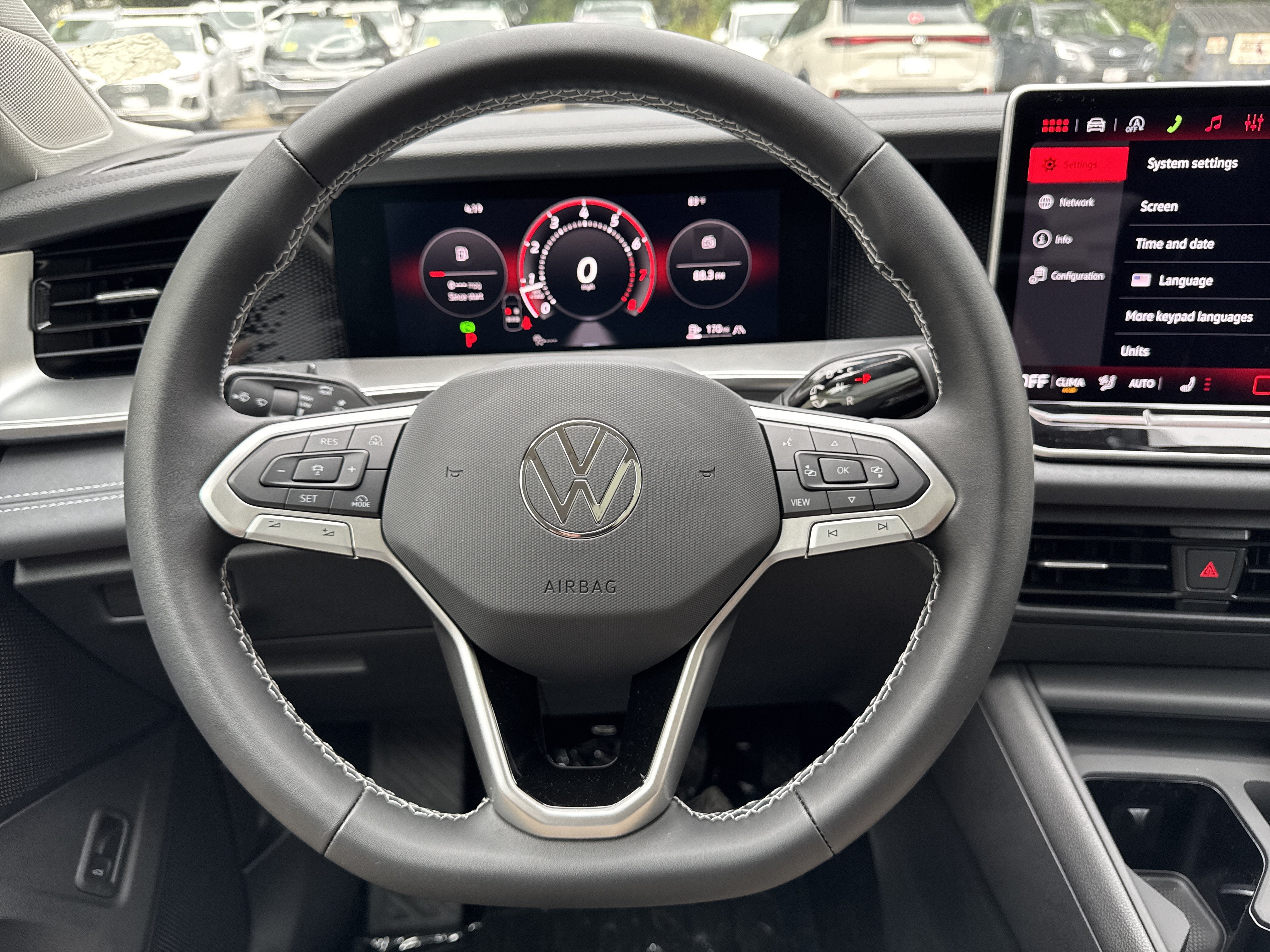 2026 Volkswagen Tiguan SE w/panoramic sunroof