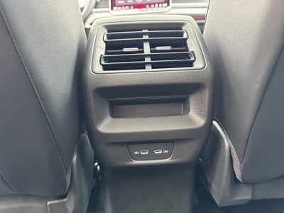 2026 Volkswagen Tiguan SE w/panoramic sunroof