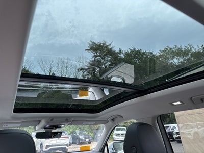 2026 Volkswagen Tiguan SE w/panoramic sunroof