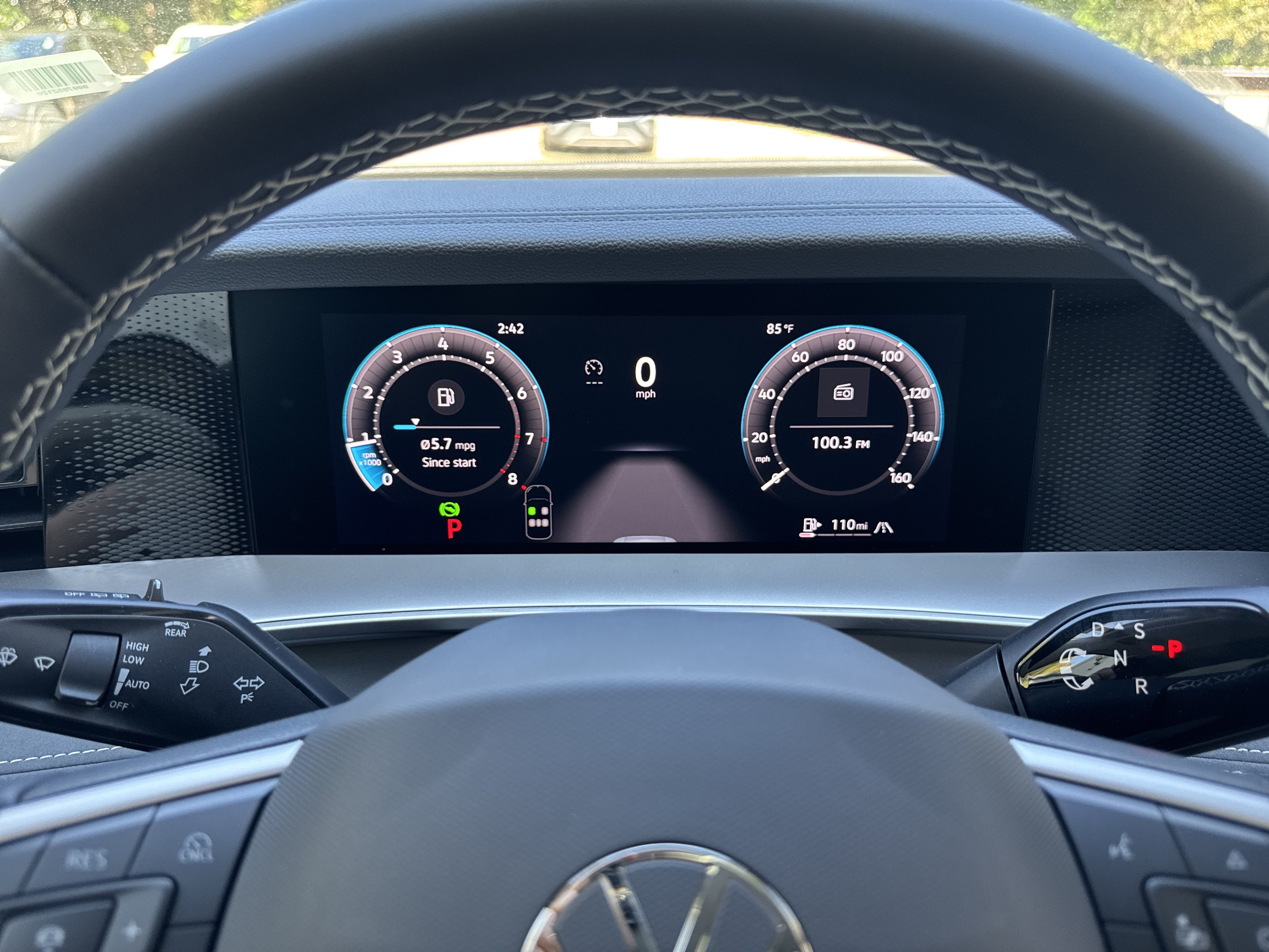 2026 Volkswagen Tiguan SE w/panoramic sunroof