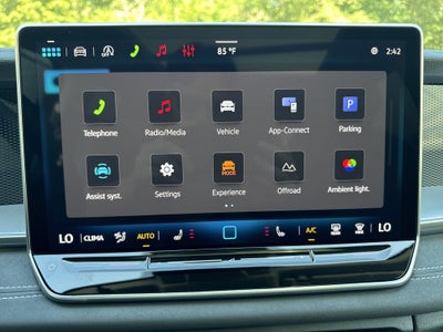 2026 Volkswagen Tiguan SE w/panoramic sunroof
