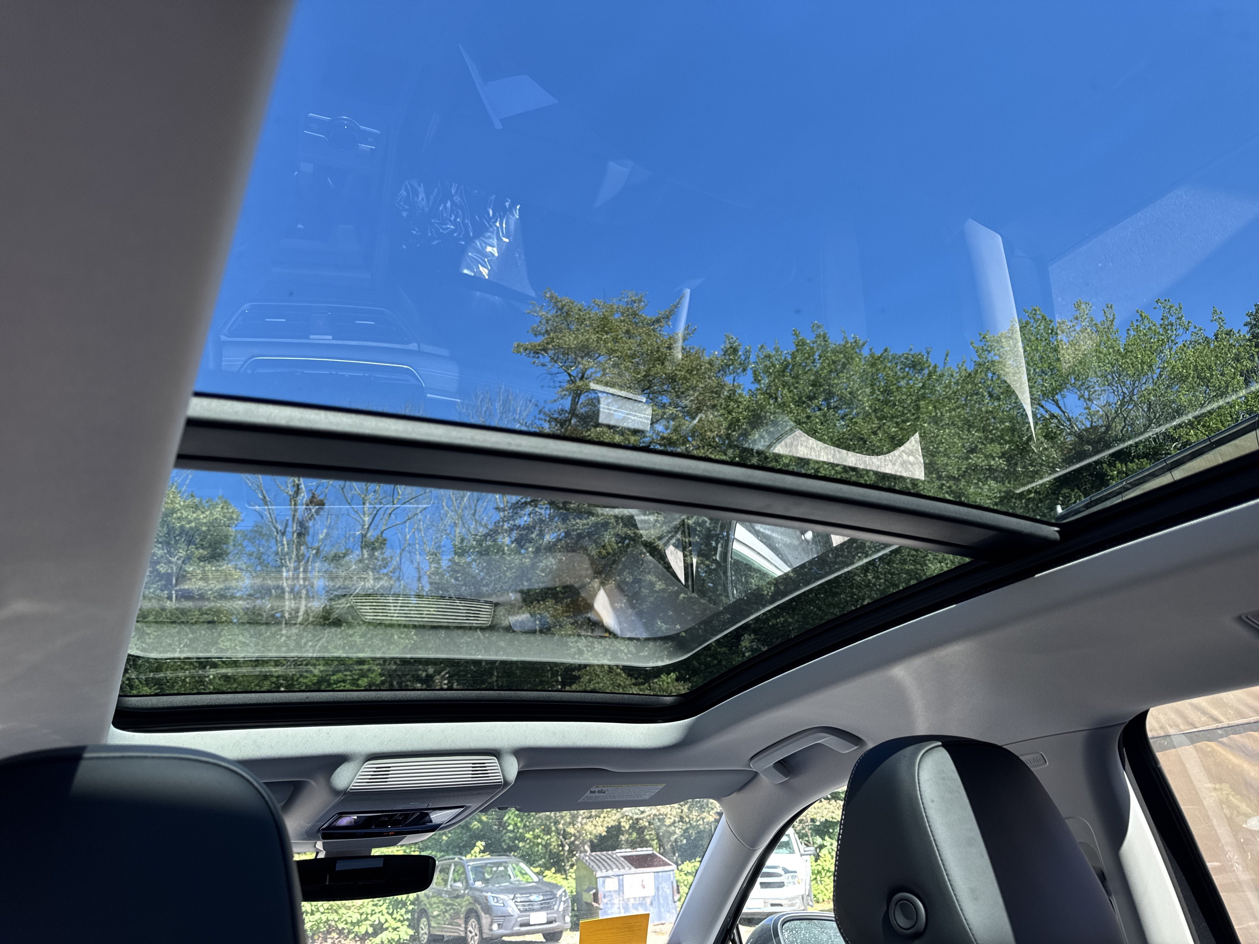 2026 Volkswagen Tiguan SE w/panoramic sunroof